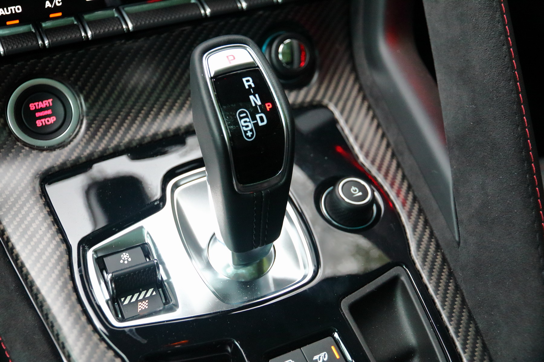 2019 Jaguar F-Type SVR。〈李奥/大纪元〉