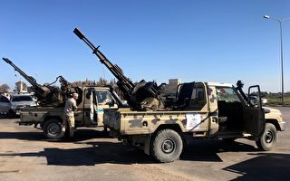 利比亚叛军逼近首都 美军宣布暂时撤离