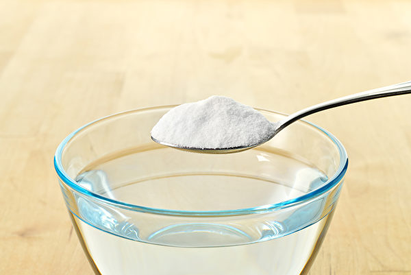 用小蘇打清洗保溫杯是非常方便的方法。(Shutterstock)