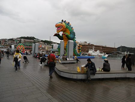 海洋广场的童话艺术节大型装置艺术。