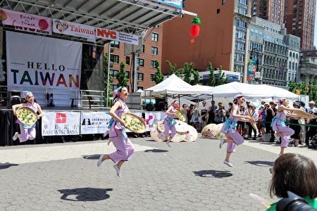 国立台湾艺术大学三年级学生带来的“大观舞集”表演。