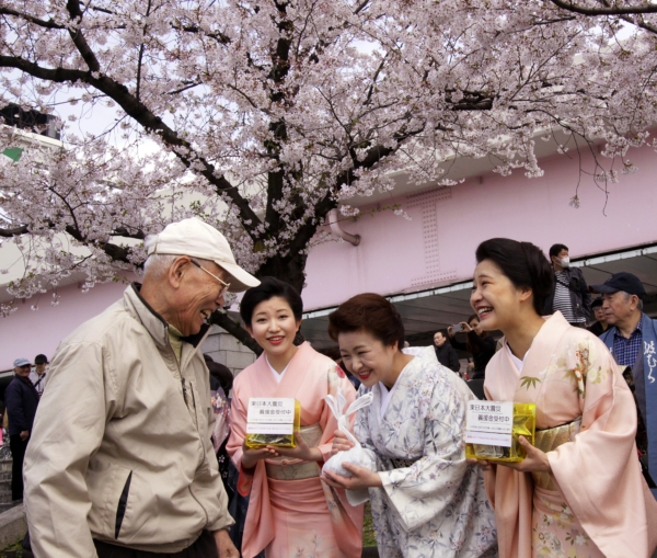日本人的平均壽命在全世界名列前茅。(YOSHIKAZU TSUNO/AFP/Getty Images)