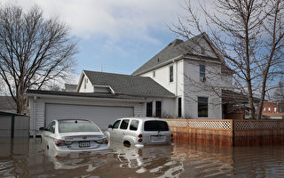 21个龙卷风袭击美4州 数百万人面临洪涝