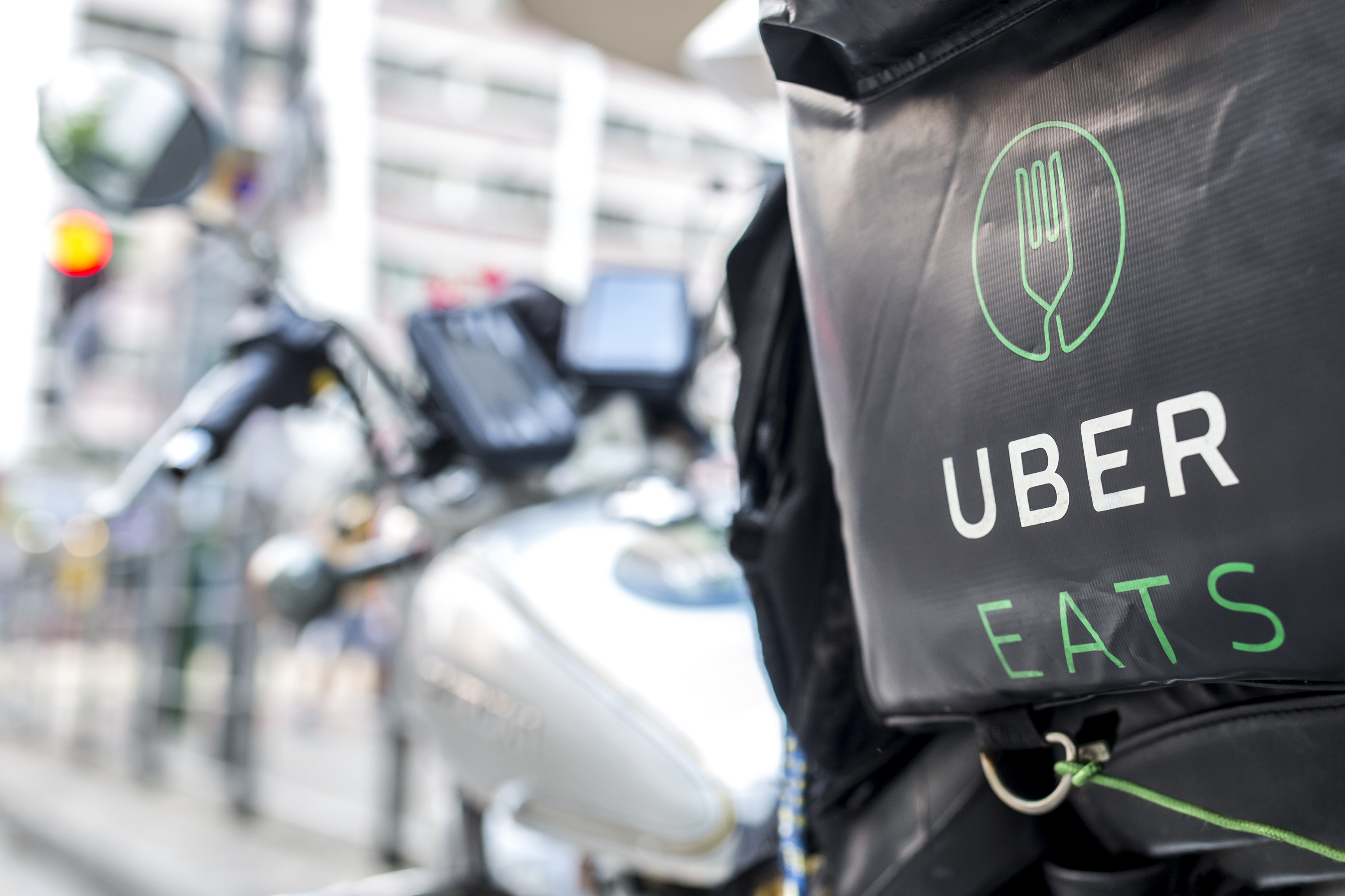 Uber Eats丢订单服务差居民不满 墨尔本 投诉 送餐 大纪元