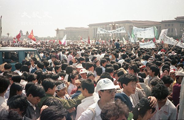 1989年六四前夕北京天安门广场。（蒋一平提供）