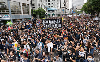 “警察说我是名人”西人被诬为香港运动指挥官
