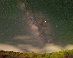 墾丁夏夜星空絢爛 英仙座流星雨登場