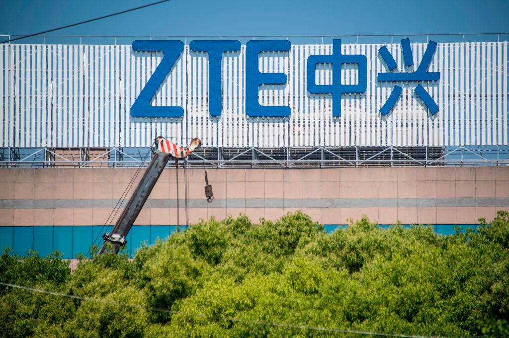 中興通訊正在阿根廷北部偏遠地區,胡胡伊省(Jujuy)建置安全攝像機。(Johannes Eisele/AFP/Getty Images)