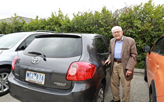 一百多岁仍在开车 澳洲寿星分享长寿秘诀