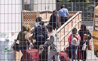 重负安置越境难民 安省继续呼吁联邦拨款