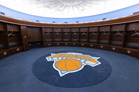 NBA纽约尼克斯球队的更衣室。