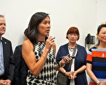 伊州人类服务部部长侯炳文拜访华人互助会