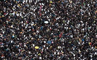 【更新】12万人参加香港8‧3旺角游行