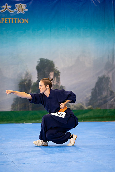 8月25日，維斯特曼（Megan Westerman）在新唐人電視台舉辦的第六屆全世界華人武術比賽上，獲得了女子拳術組的銅獎。（戴兵／大紀元）
