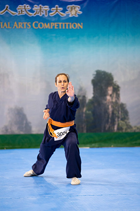 8月25日，维斯特曼（Megan Westerman）在新唐人电视台举办的第六届全世界华人武术比赛上，获得了女子拳术组的铜奖。（戴兵／大纪元）