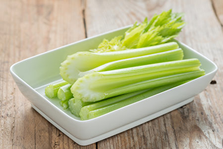 越吃牙越白！5大類美白牙齒必吃食物