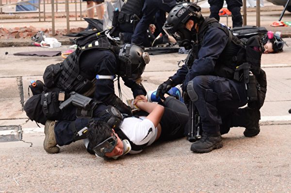 2019年9月29日，「9·29全球抗共」遊行活動。港警在金鐘狂抓捕抗爭者。（宋碧龍／大紀元）
