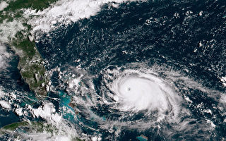 五级飓风多利安逼近 美国770航班被取消