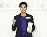 兒子遺傳運動天賦 江宏傑：抱他踢很多下