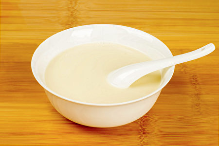 中醫師：2種食物和3種藥膳 改善更年期症狀