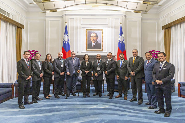 瓜地馬拉準總統訪台：瓜國會站在台灣這邊