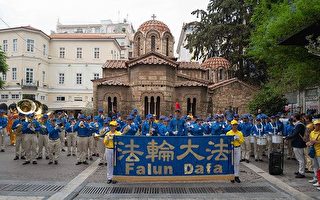 首次亮相希腊雅典 欧洲天国乐团受欢迎