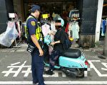 擅闖馬路  中壢警方交通大執法護交安