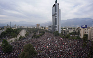 智利百万人上街要求改革 吁总统辞职