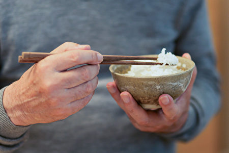 咀嚼：提振精神 延緩腦部退化的祕密