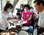 友忠花甲食堂 作伙呷百二 老人食堂揭牌