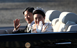 组图：日本举行新王即位庆祝巡游