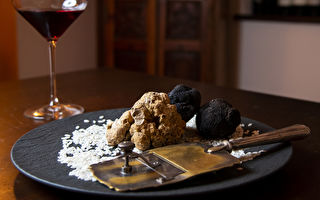 TURIN, ITALY - JANUARY 08: White Alba Truffle and Black Truffle: don't miss it when you come to Piemonte. (Photo by Giorgio Perottino/Getty Images)