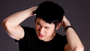 依头痛的部位可将头痛分为后头痛(太阳头痛)。