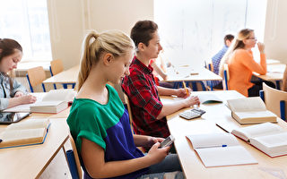 荷兰明年开始禁止学生在课堂上使用手机