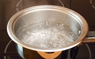 热水是“消毒宝物”3原则防食物中毒