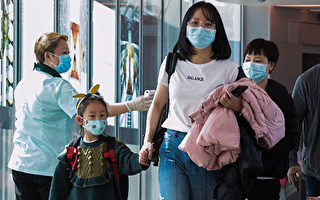中国大陆疫情几近失控，多国机场都在“安检”
