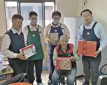 寒冬送暖独居老人 替代役协助居家清洁