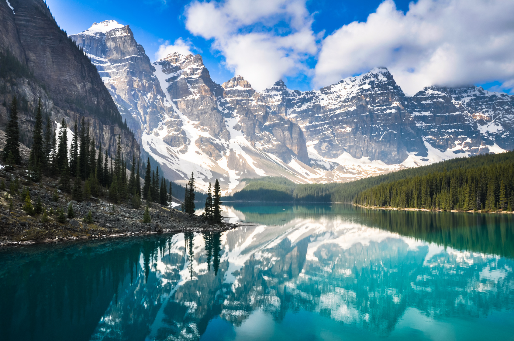 加拿大8大自然奇观让你一见倾心终生难忘| 加拿大自然奇观| 北极光| 亚省恐龙公园| 大纪元