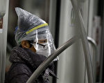 疫情衝擊 中企發不出薪水 員工勒褲帶