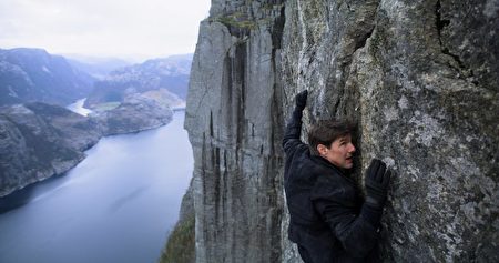 汤姆·克鲁斯（Tom Cruise）在《不可能的任务：全面瓦解》中饰演资深特务伊森韩特（Ethan Hunt）