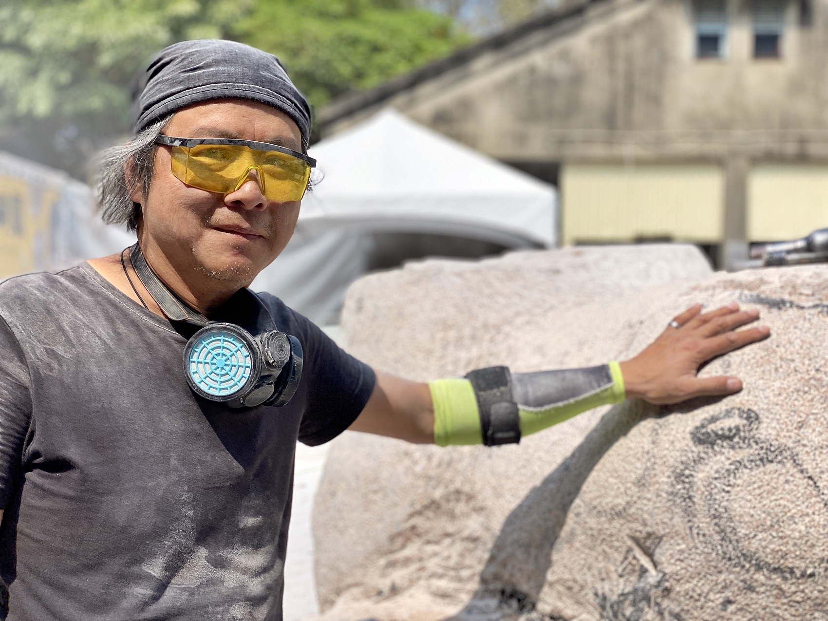 時代　網代木製翁面彫金蓋在銘煙草盆　 小物入　一茂刻 時代 網代木製翁面彫金蓋在銘煙草盆 小物入 一茂刻 2020