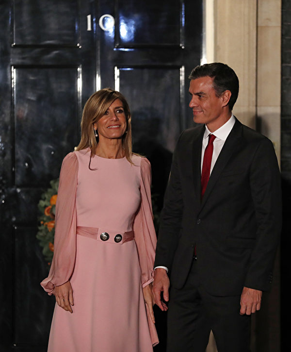 西班牙總理桑切斯（Pedro Sanchez）的妻子對新型冠狀病毒的檢測呈陽性反應。（Photo by Alastair Grant / POOL / AFP）