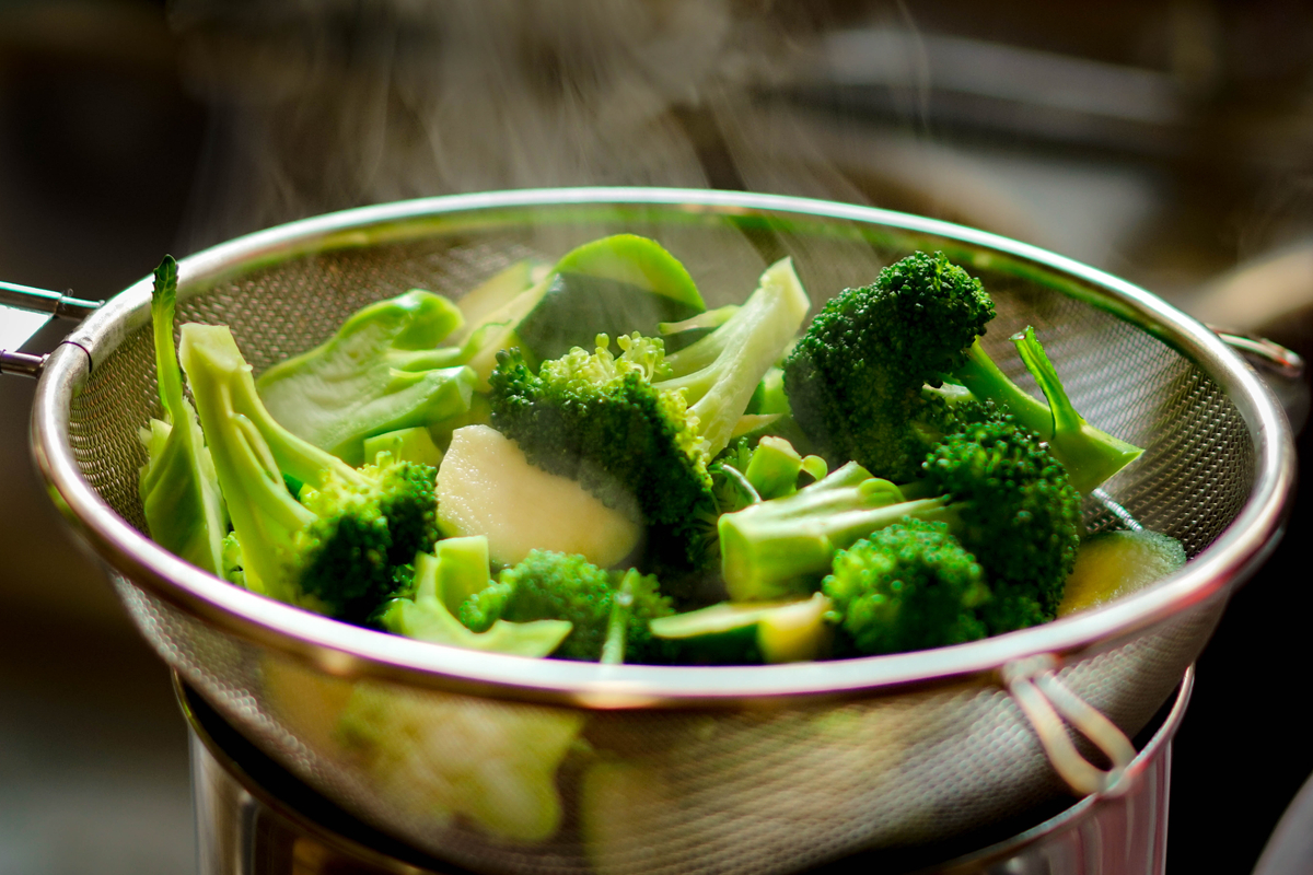 多吃花椰菜 青花菜 可以提升免疫力 对呼吸道和肺的保健有直接好处 Jinlisting Com