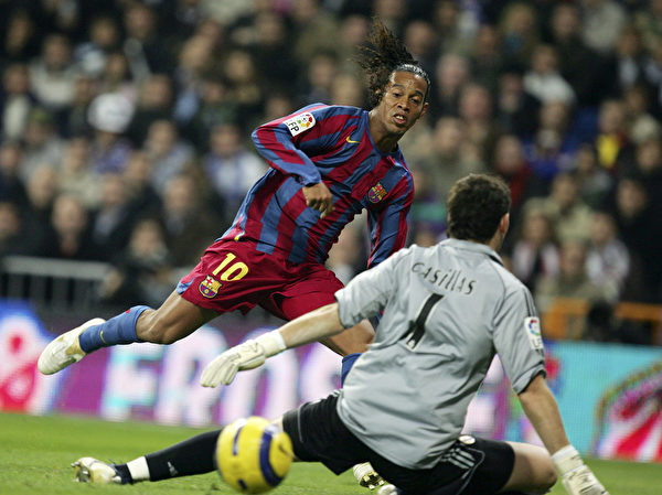 巴西球星罗纳尔迪尼奥（Ronaldinho）