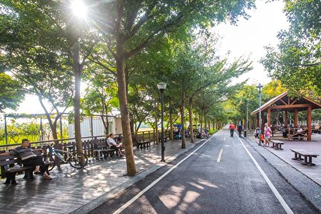 台中市府于30日正式公告，自109年3月25日起，潭雅神禁行电动自行车。