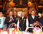 徐國勇感謝奉天宮對防疫工作的支持與幫忙