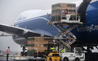 疫情下航空业遇新机 客运改货运全球送货