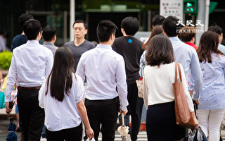失业潮涌起 中国1-5月失业保险支出创新高