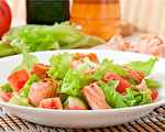 情绪性进食是利用食物让自己心情变好的一种行为。(Shutterstock)