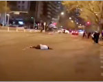 【现场视频】北京西城轿车撞人 2死2伤